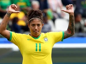Cristiane detona Seleção Brasileira e critica passividade da comissão de Pia: ‘Se eu estivesse lá, o pau ia torar’