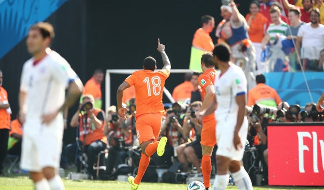 Holanda vence o Chile e termina na liderança do Grupo B