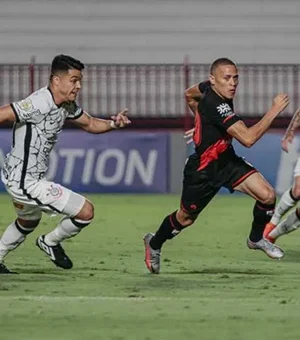 Corinthians sai na frente com golaço, mas Atlético-GO empata no fim