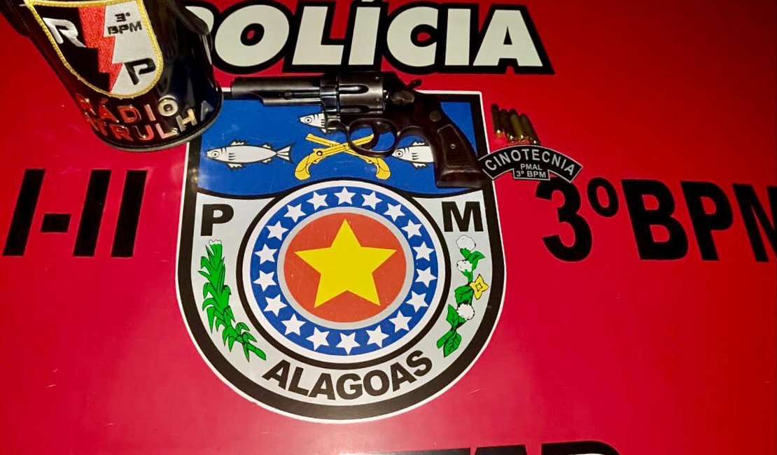 Homem ameaça populares com arma e é preso por porte ilegal, em Arapiraca