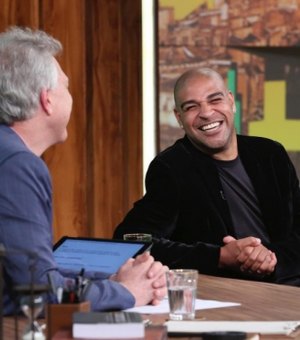 Adriano fala sobre carreira e da polêmica foto com traficante em programa de TV