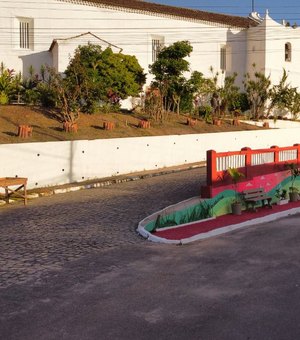 Muro da Igreja Matriz de Porto Calvo é revitalizado e se torna ponto turístico