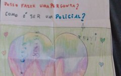 Alunos de escola de Jacuípe homenageiam policiais com cartas