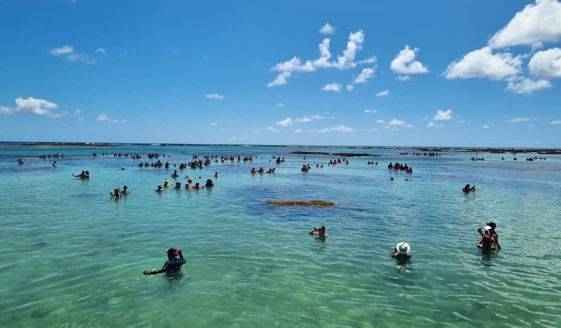 Turistas se mostram satisfeitos com ordenamento em visitas às piscinas naturais