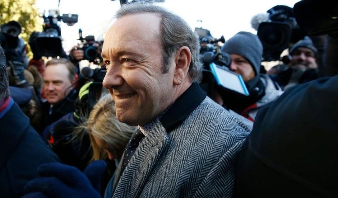 Morre massagista que acusava Kevin Spacey de assédio sexual, diz jornal