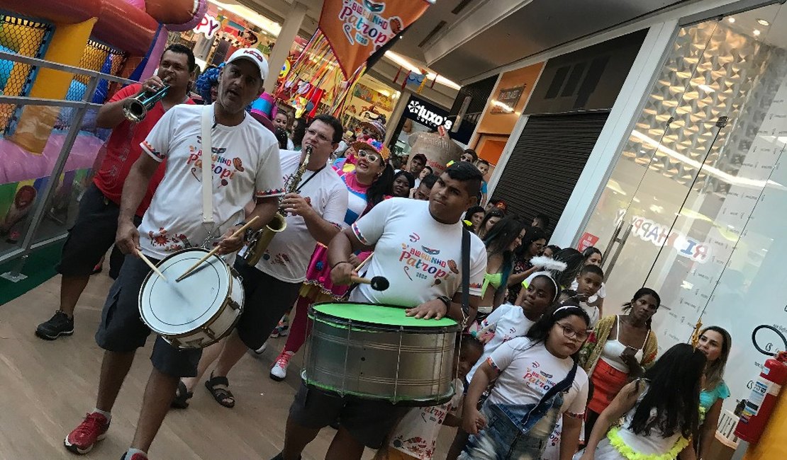 Bloquinhos de carnaval infantis animam prévia carnavalesca em Arapiraca
