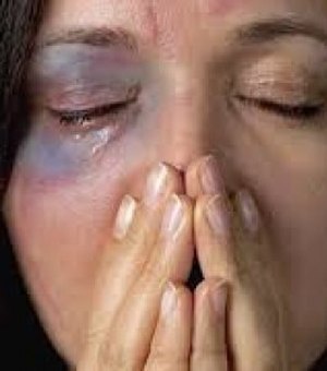 Lei Maria da Penha : Mulher fica com rosto ferido e agressor é preso