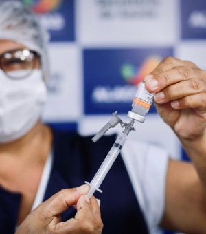 Mais de 720 mil doses das vacinas contra a Covid-19 foram aplicadas em Alagoas