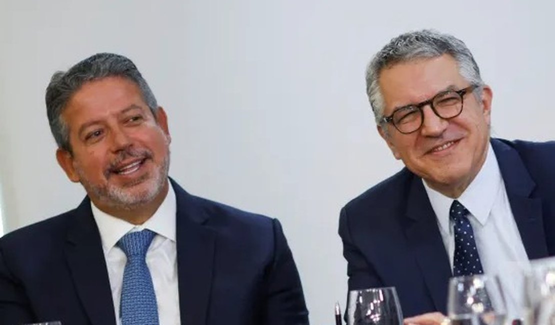 Ministro de Lula, Alexandre Padilha destaca e elogia esforços de Arthur Lira para aprovação de projetos cruciais ao governo
