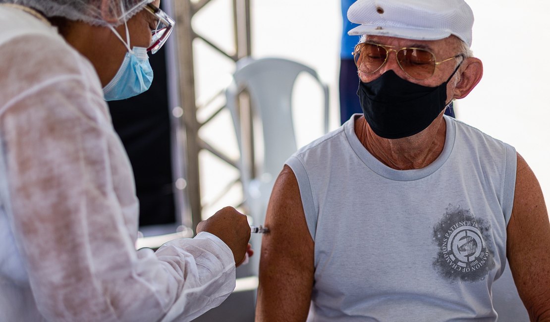 Rio Largo inicia vacinação contra Covid-19 para idosos acima de 68 anos