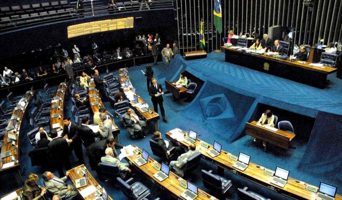 PEC do Teto é aprovada em votação final e congela gastos por 20 anos