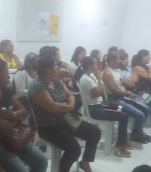 Merendeiras e auxiliares de serviços gerais do município decidem paralisar atividades em Arapiraca