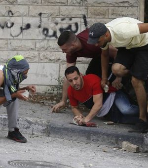 Israel ataca campo de refugiados e deixa 13 palestinos feridos