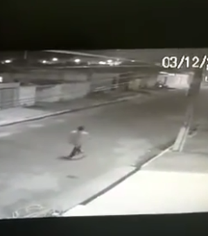 Vídeo flagra ação de suspeitos de matar jovem no Graciliano Ramos