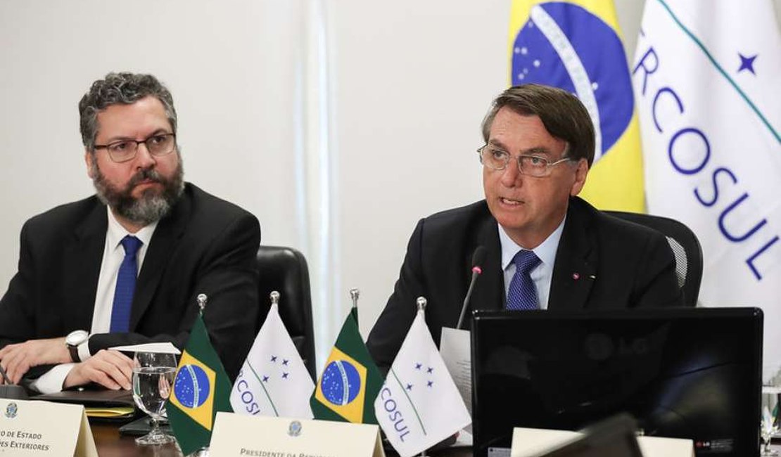 Bolsonaro promete 'desfazer opiniões distorcidas' do Brasil