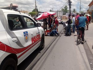 Colisão entre motos deixa motociclistas feridos em acidente na Avenida Muniz Falcão em Arapiraca