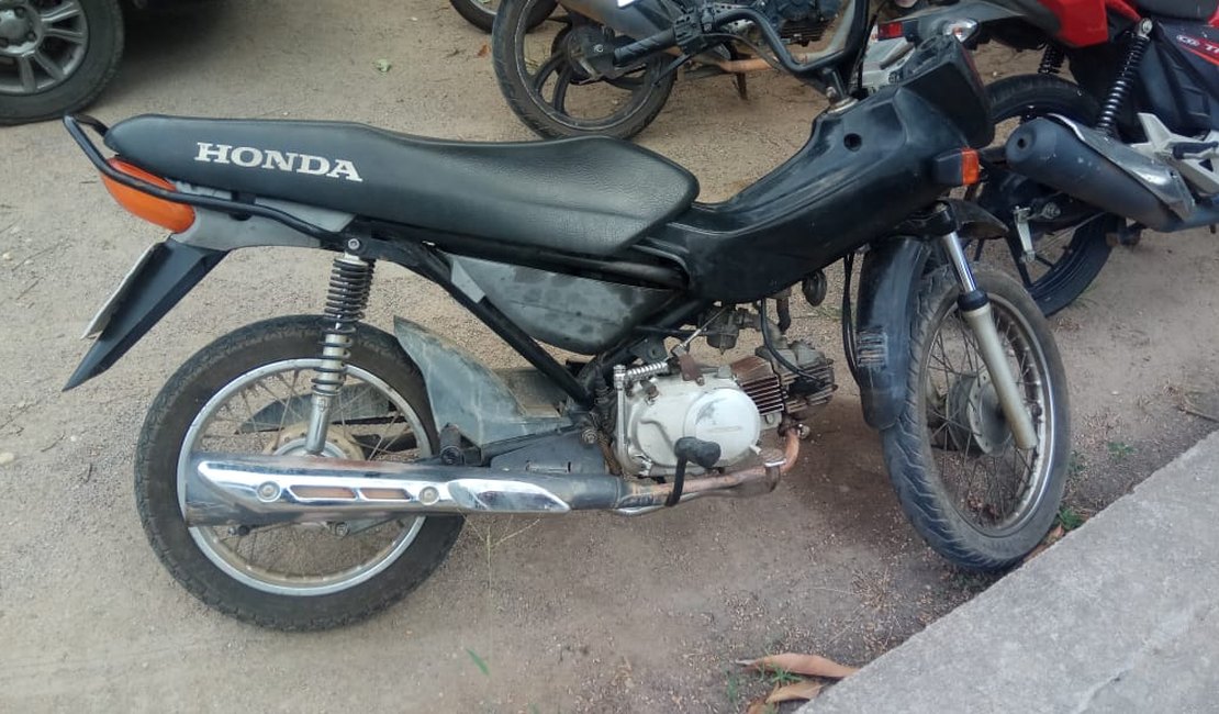 Quatro motocicletas roubadas são recuperadas pela PM em Arapiraca  