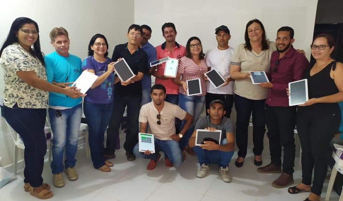 Prefeitura de Maragogi entrega tablets para agentes de saúde