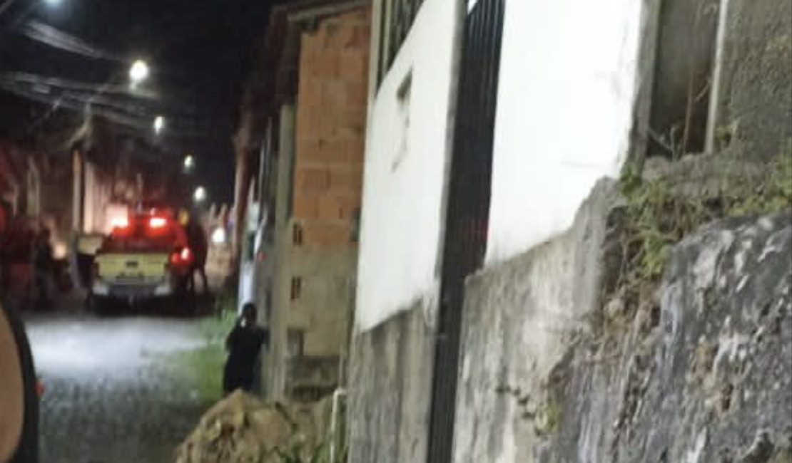 Homem é assassinado a tiros durante consumo de drogas em Rio Largo