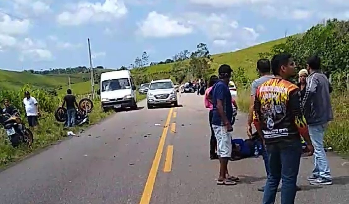 [Vídeo] Motorista atropela comboio de motociclistas, mata três e deixa vários feridos em PE