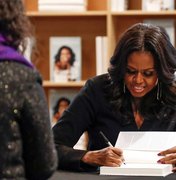 Livro de Michelle Obama quebra recorde de '50 Tons de Cinza'