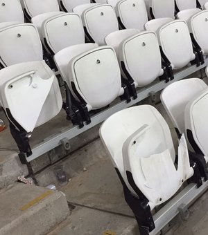 Corinthians contabiliza 218 cadeiras quebradas em briga entre chilenos e PM