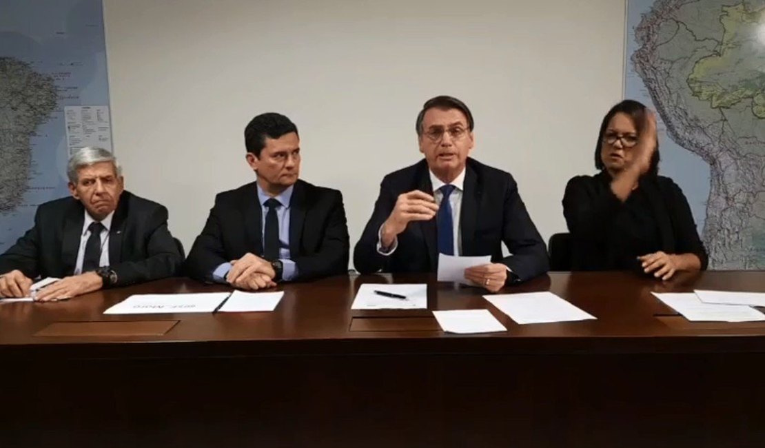 Bolsonaro anuncia décimo-terceiro do Bolsa Família para o fim do ano