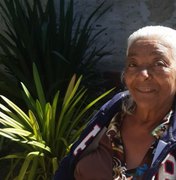 Mulher que há 30 anos perdeu contato com família sonha reencontrar parentes em Arapiraca