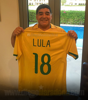 Diego Maradona posta foto em apoio a Lula; 'O Diego está contigo!'