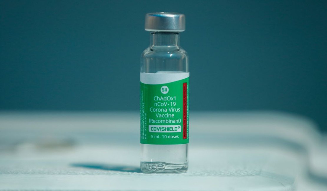 Vacina de Oxford pode provocar diarreia e sonolência, diz Anvisa