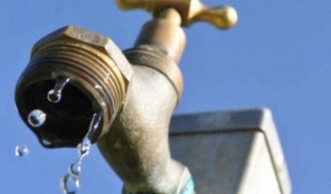 Abastecimento de água é paralisado para retirada de vazamento no Tabuleiro