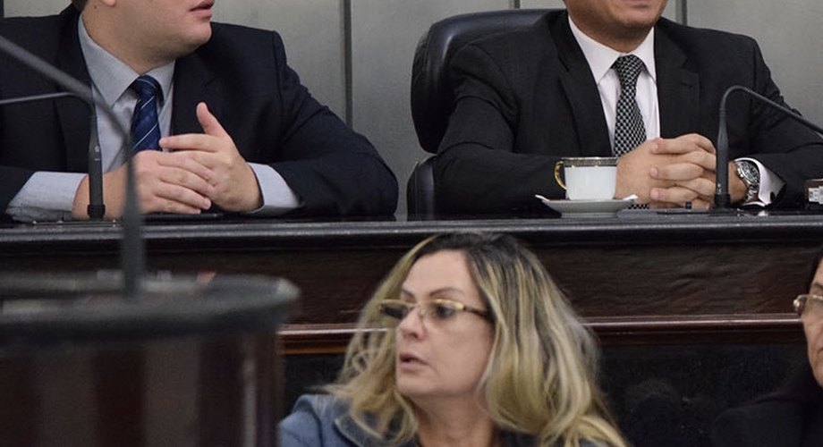 Marcelo Victor presenteia Davi Filho com DEM e Cidadania