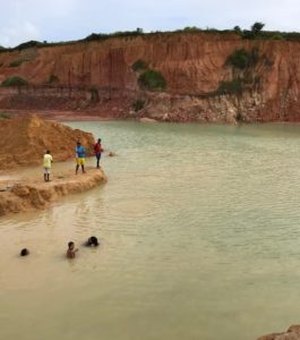 Lago formado por chuvas pode trazer riscos aos banhistas em Marechal Deodoro