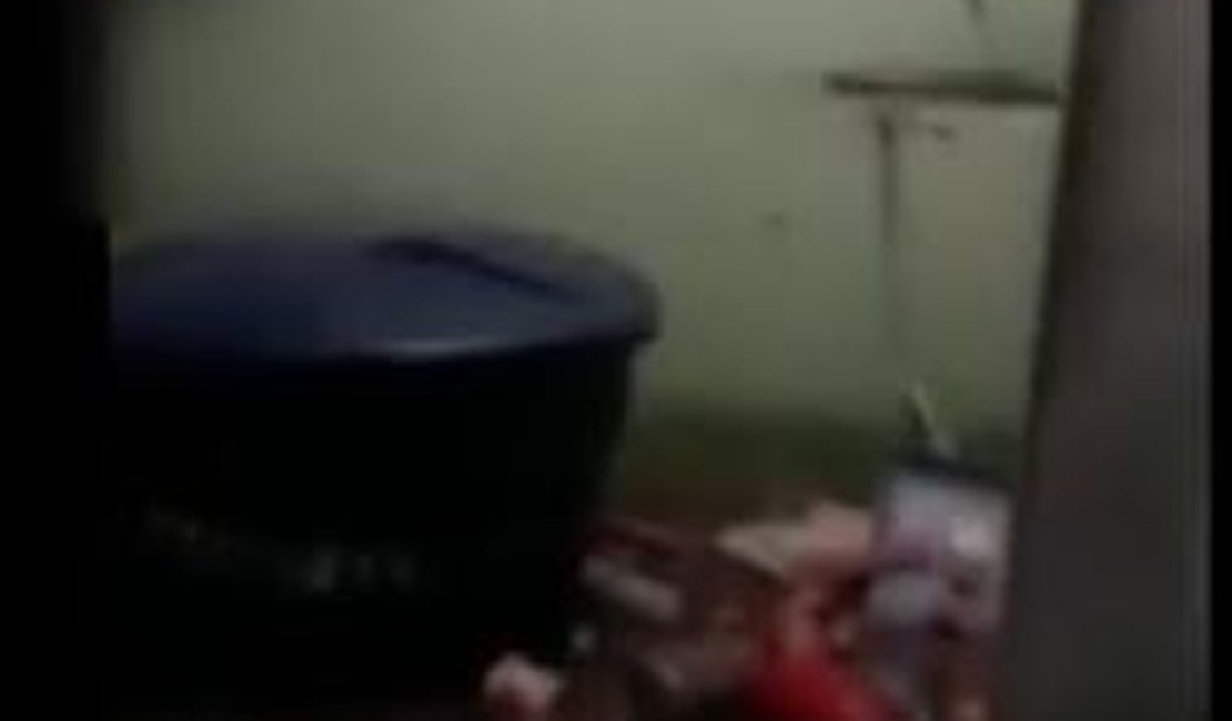 Grupo de jovens é atingido por descarga elétrica de raio em bar em Viçosa; vídeo