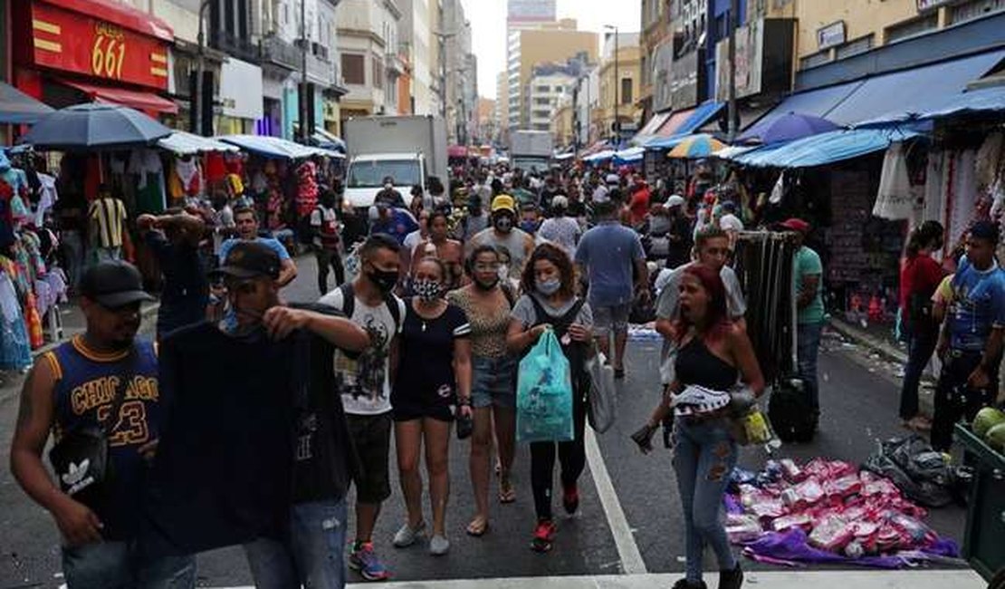 Máscara ao ar livre não será mais obrigatória em São Paulo a partir de 11 de dezembro