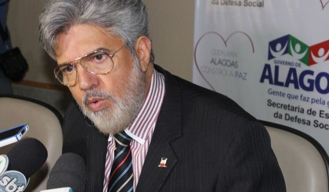 Ex-prefeito Eduardo Tavares desiste de candidatura a deputado federal