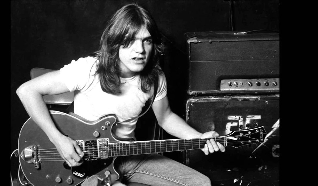 Malcolm Young, guitarrista do AC/DC, morre aos 64 anos
