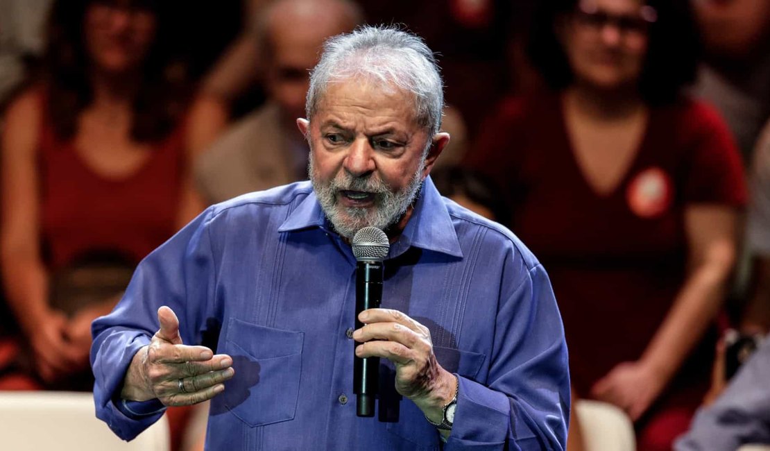 Lula diz que Brasil é de paz e não deve se 'meter' em conflito
