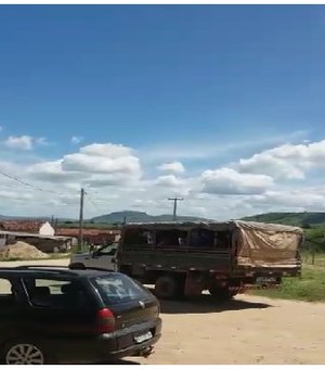 Vídeo: vice-prefeito denuncia transporte escolar em União dos Palmares