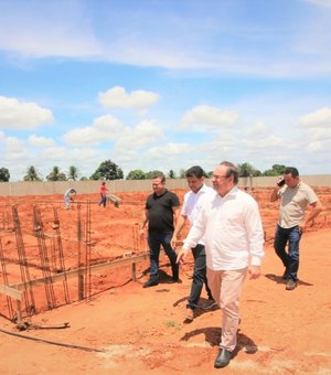 Prefeito Luciano Barbosa constrói escola de tempo integral na Vila Capim