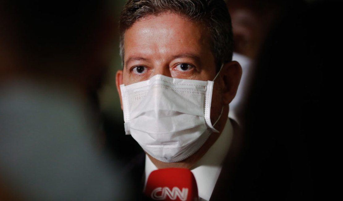 “É preciso despolitizar a pandemia”, diz Arthur Lira ao comentar projetos que serão votados na Câmara