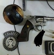 Polícia detém homem com arma de fogo, munições e drogas em assentamento rural 