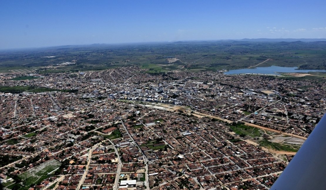 Prefeitura  de Arapiraca vende primeira área pública em leilão e garante recursos para obras