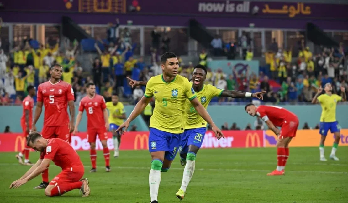 Brasil vence Suíça com golaço de Casemiro e garante vaga nas oitavas da Copa do Mundo