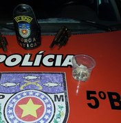PM apreende drogas e armas no bairro do Benedito Bentes