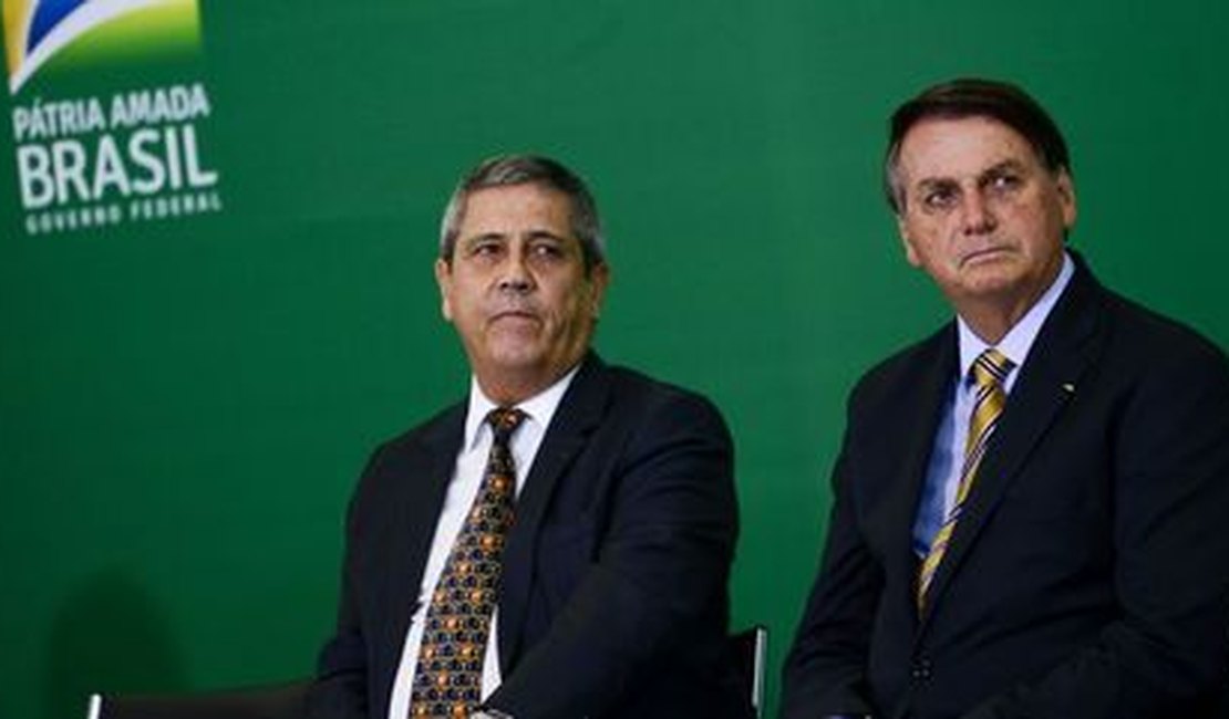 TSE julga nesta terça-feira três ações contra Bolsonaro e Braga Netto