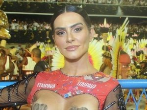 'Queria usar meu abadá mostrando meu peito, que acho lindo', diz Cleo Pires