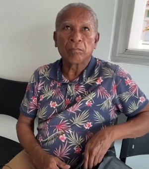 Homem de 58 anos que teve os documentos roubados pede ajuda para voltar pra casa