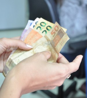 Prefeitura de Arapiraca inicia pagamento salarial dos servidores em abril
