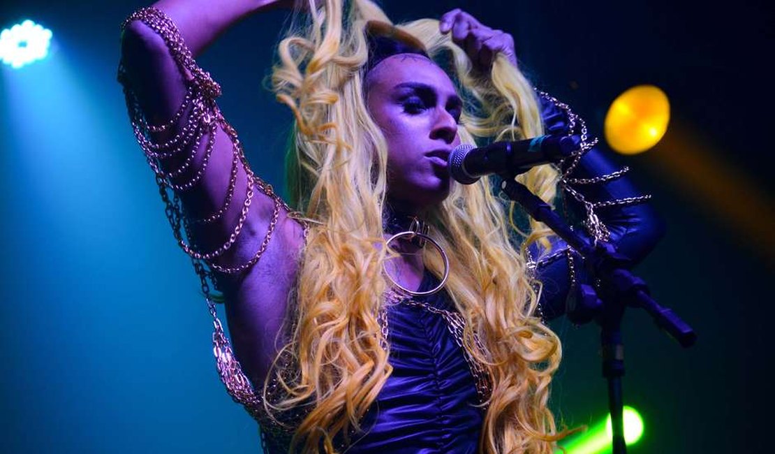 Lacrou! Saiba o que expressões LGBTQ+ tem a ver com política